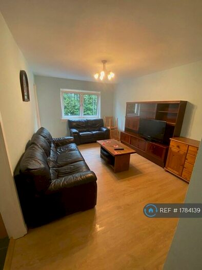 2 Bedroom Maisonette To Rent In John Knox Street, Glasgow, G4