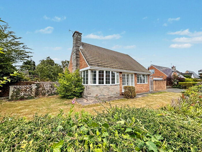 3 Bedroom Detached House For Sale In College Close, Birkdale, Southport, PR8