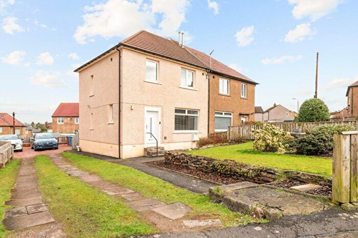 3 Bedroom Semi Detached House For Sale In Forthview Crescent, Bo'ness, EH51