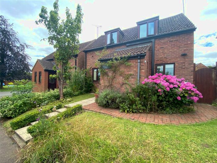 3 Bedroom Detached House For Sale In Kiln Lane, Welton, Northamptonshire, NN11