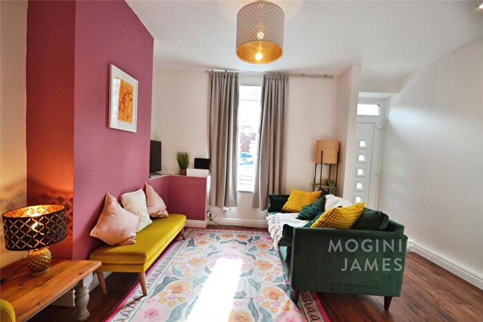2 Bedroom Terraced House For Sale In Clifton Street, Adamsdown, Cardiff, CF24