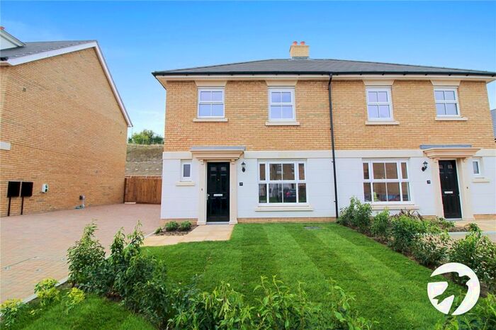 3 Bedroom Semi-Detached House To Rent In Emmeline Avenue, Weldon, Ebbsfleet Valley, Swanscombe, DA10