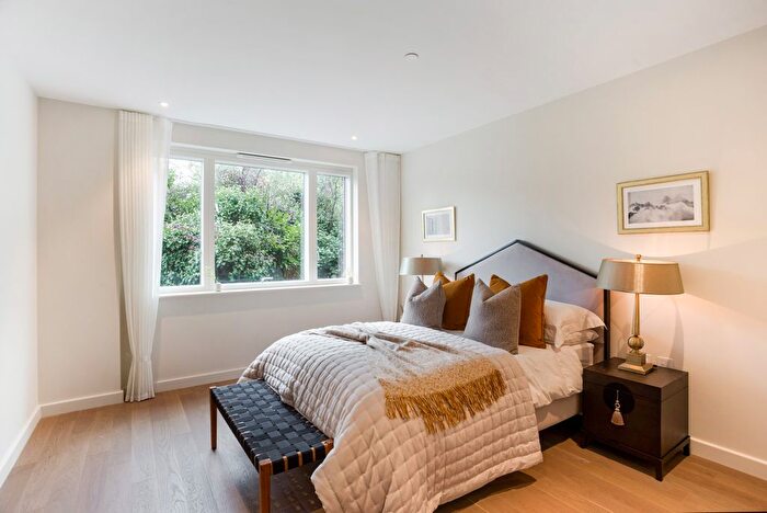 2 Bedroom Flat For Sale In Liddell Road, West Hampstead, NW6