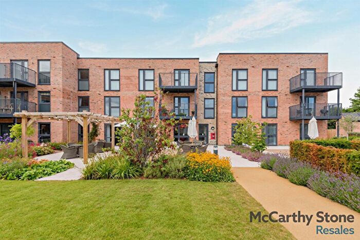 2 Bedroom Apartment For Sale In Ensor Mews, Wimborne, BH21