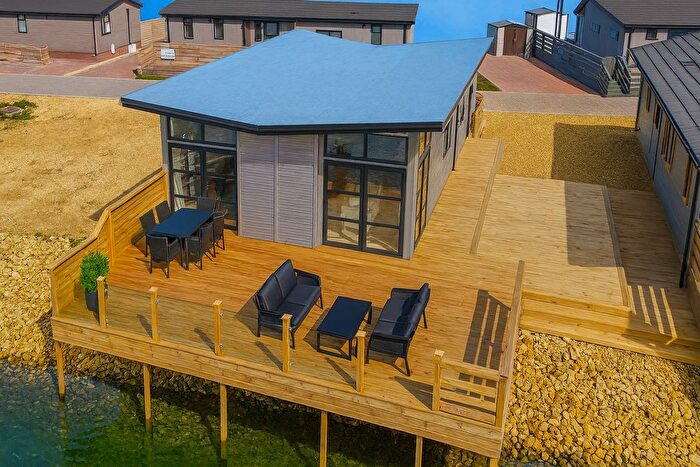 2 Bedroom Lodge For Sale In Barholm Road, Tallington, PE9