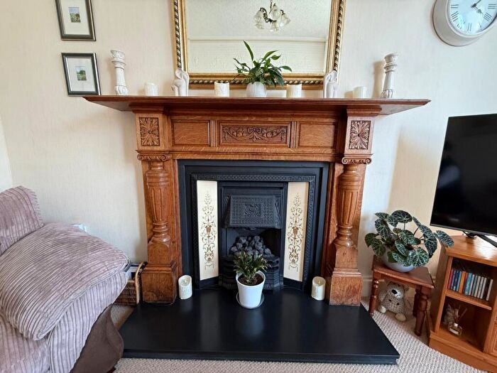 7 Bedroom Detached House For Sale In Park Avenue, Cardigan, SA43