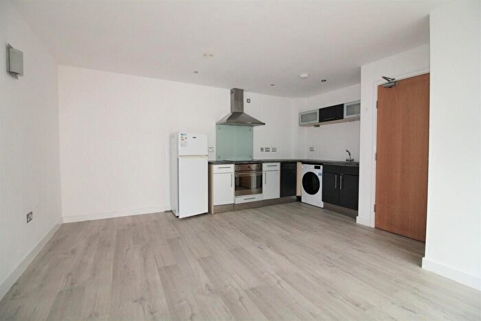 2 Bedroom Apartment For Sale In West One Peak, Cavendish Street, Sheffield, S3