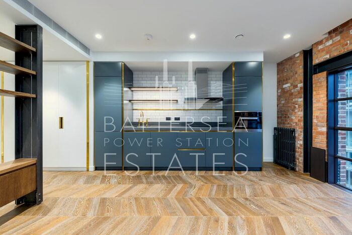 Studio To Rent In L-, Battersea Power Station, Circus Road West, SW11