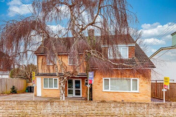 Studio To Rent In Cemetery Road, Abingdon, OX14