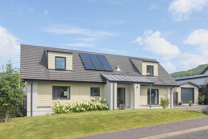 4 Bedroom Detached House For Sale In Cluny Crescent, Aberfeldy, PH15