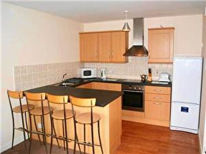 2 Bedroom Flat To Rent In King Street, City Centre, Aberdeen, AB24