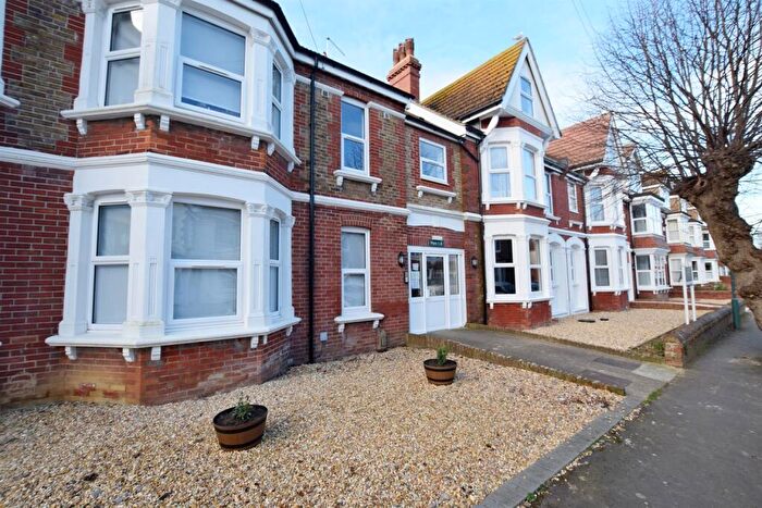 1 Bedroom Flat To Rent In - Richmond Avenue, Bognor Regis, West Sussex, PO21