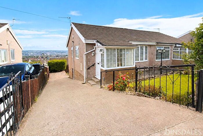 2 Bedroom Bungalow For Sale In Watty Hall Road, Bradford, BD6