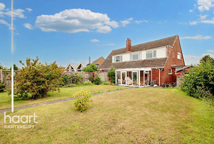 3 Bedroom Semi-Detached House For Sale In New House Close, Canterbury, CT4