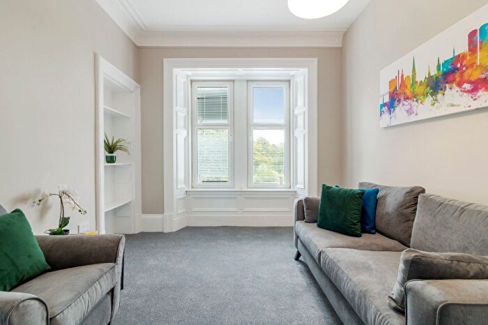 2 Bedroom Flat To Rent In Baxter Park Terrace, Stobswell, Dundee, DD4