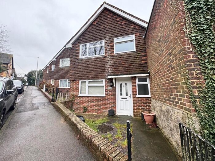 3 Bedroom Terraced House To Rent In Mount Pleasant, Aylesford, ME20