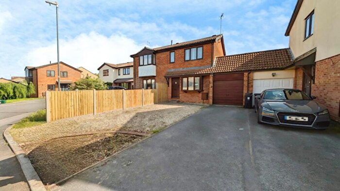 2 Bedroom House For Sale In Grace Close, Chipping Sodbury, BS37
