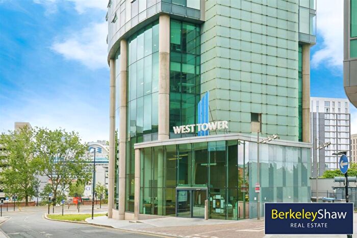 2 Bedroom Apartment To Rent In West Tower, Brook Street, Liverpool, L3