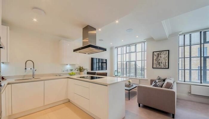 2 Bedroom Flat To Rent In Rainville Road. Hammersmith, W6