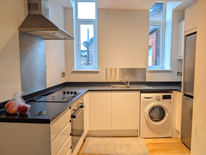 1 Bedroom Flat To Rent In Silver Street, Kettering, NN16