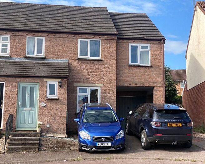 4 Bedroom Semi-Detached House For Sale In Orchard Rise, Newnham, Gloucestershire, GL14