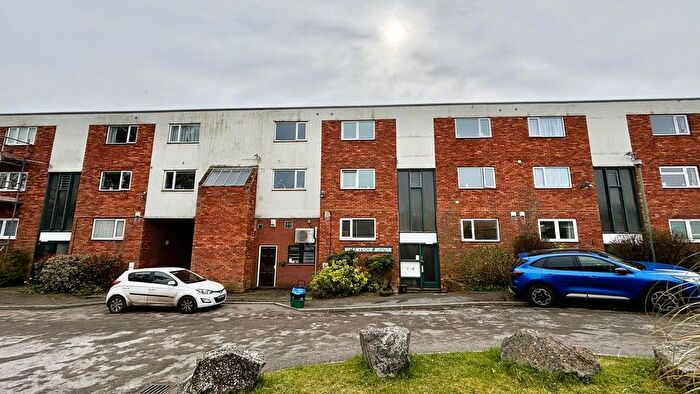 1 Bedroom Flat To Rent In Quantock Parade, North Petherton, Bridgwater, TA6