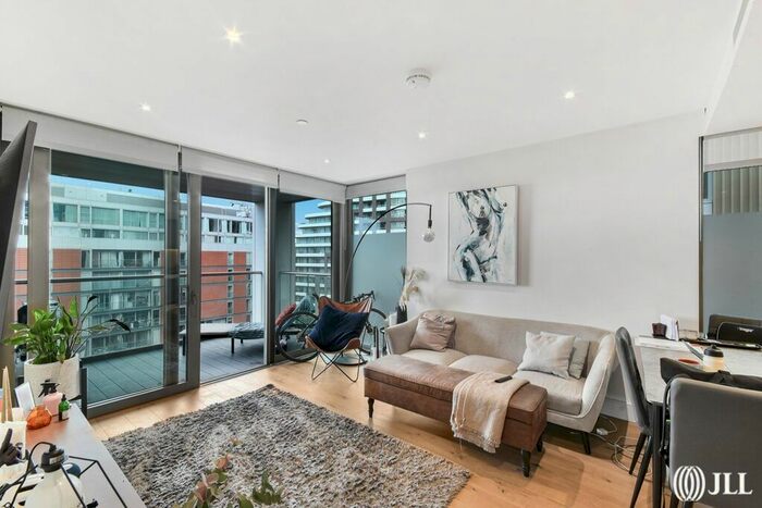 2 Bedroom Flat To Rent In Palmer Road, London, SW11