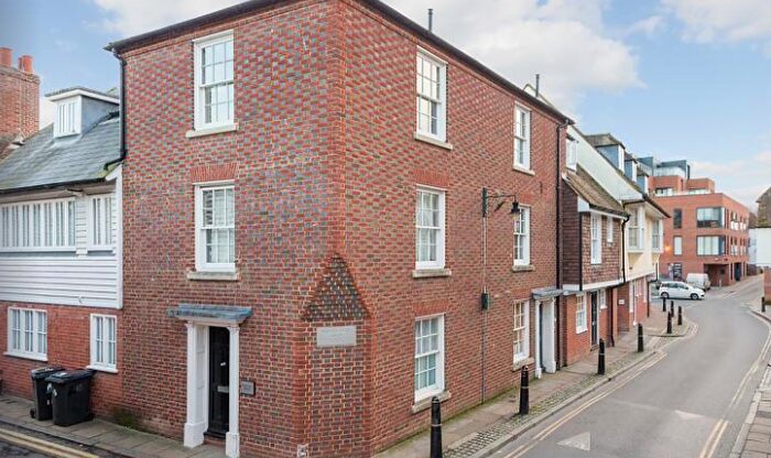 2 Bedroom Flat To Rent In Heritage Court, Canterbury, CT1