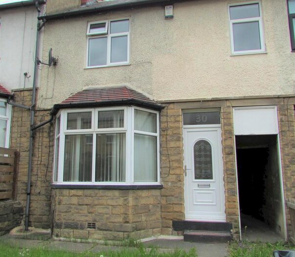 3 Bedroom Terraced House To Rent In Newsome Road, Newsome, Huddersfield, HD4