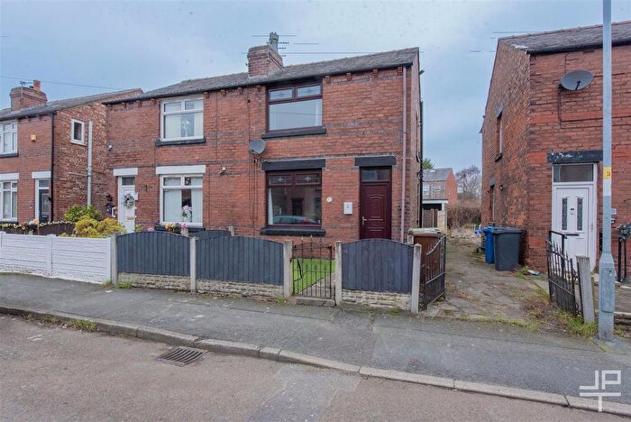 2 Bedroom Semi-Detached House To Rent In New Street, Platt Bridge, Wigan, WN2