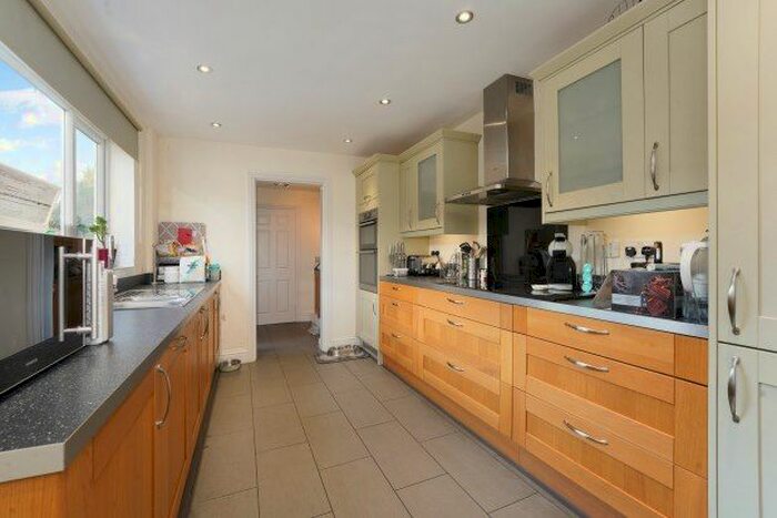 3 Bedroom Semi-Detached House To Rent In King Street, Chertsey, KT16