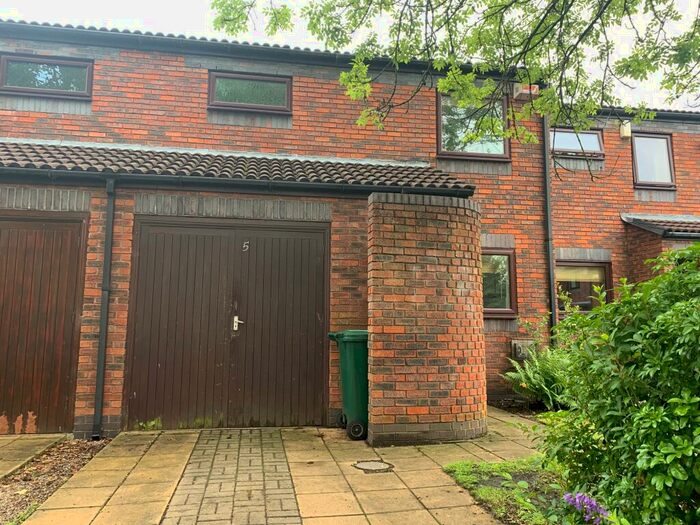 2 Bedroom Terraced House To Rent In Foxwist Close, Chester, CH2