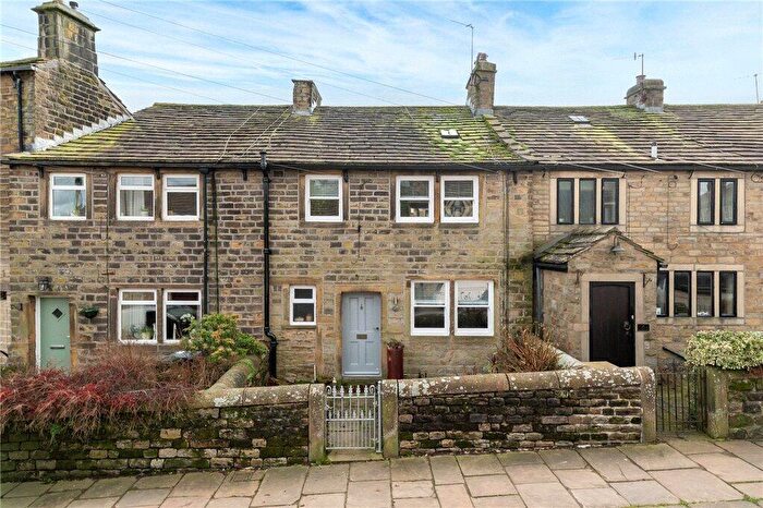 3 Bedroom Terraced House To Rent In Station Road, Cullingworth, Bradford, BD13