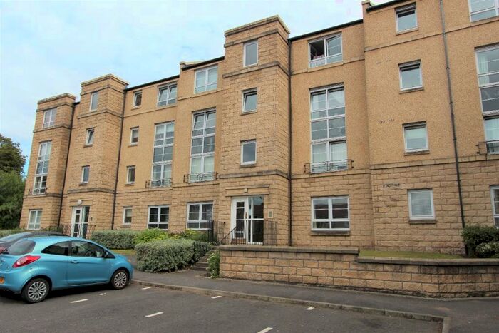 2 Bedroom Flat To Rent In Inglis Green Gait, Longstone, Edinburgh, EH14