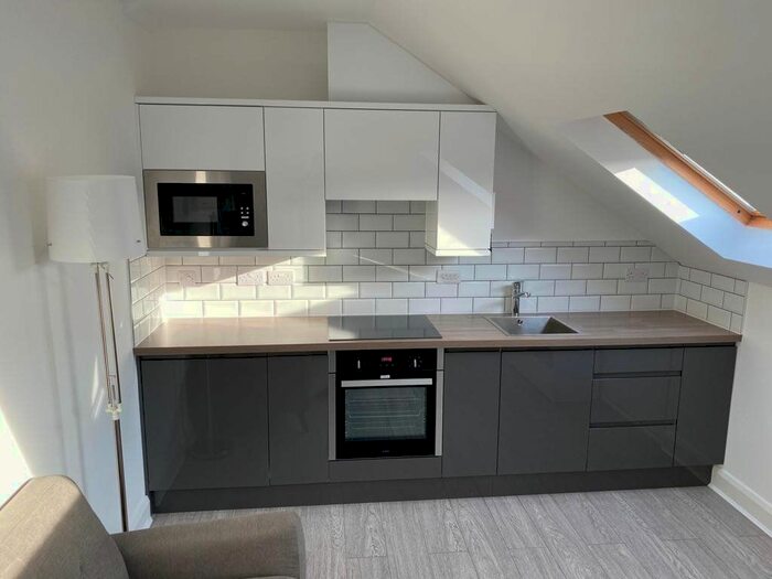 1 Bedroom Flat To Rent In Chapter Road, London, NW2