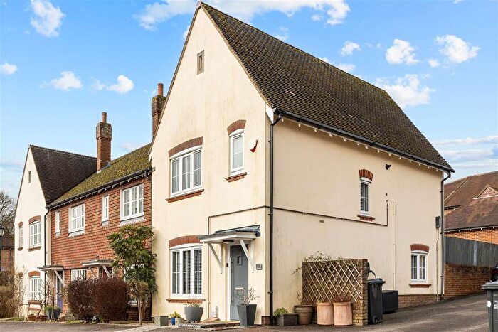 3 Bedroom End Of Terrace House For Sale In Fletcher Way, Haywards Heath, RH16