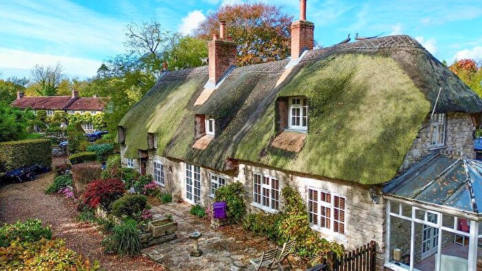 4 Bedroom Detached House For Sale In Church Street, Weymouth, DT3