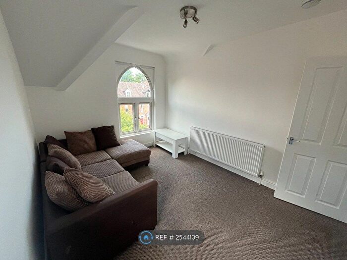 1 Bedroom Flat To Rent In Old Lansdowne Road, Manchester, M20