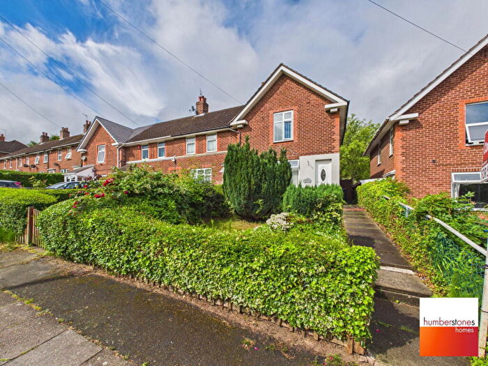 3 Bedroom End Of Terrace House For Sale In West Boulevard, Quinton, B32