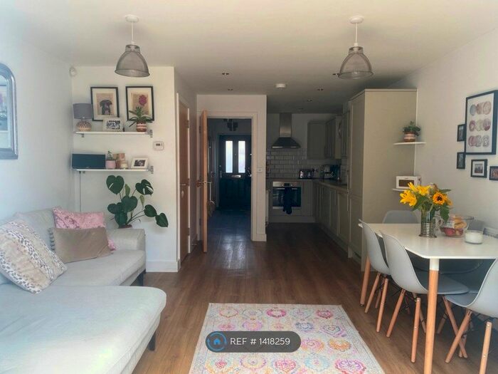 3 Bedroom Terraced House To Rent In Ashley Down Road, Bristol, BS7