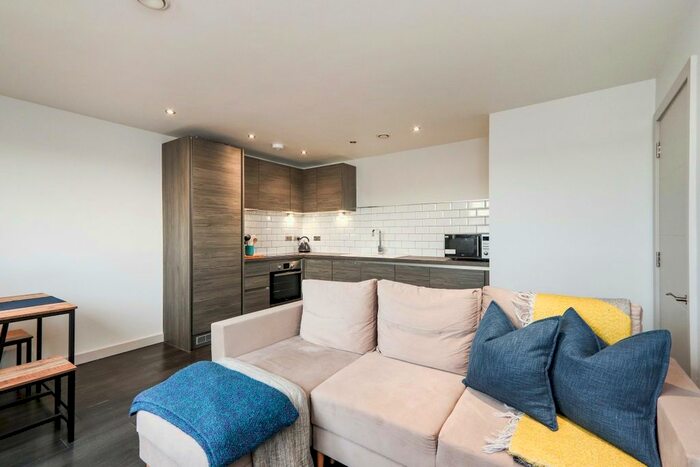 1 Bedroom Flat To Rent In The Fitzgerald, West Bar, Sheffield, South Yorkshire, S3