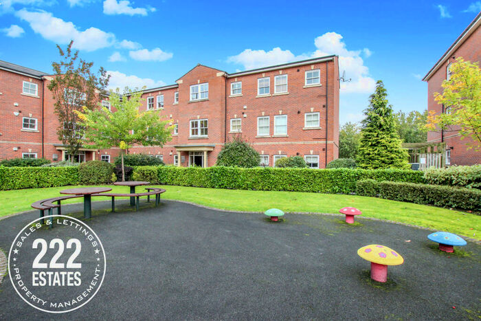 2 Bedroom Apartment To Rent In Hatters Court Stockport, SK1