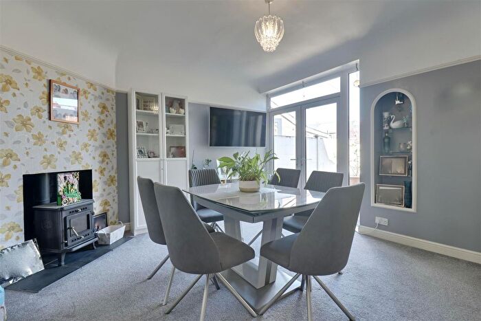 3 Bedroom Terraced House For Sale In Highbury Grove, Cosham, PO6