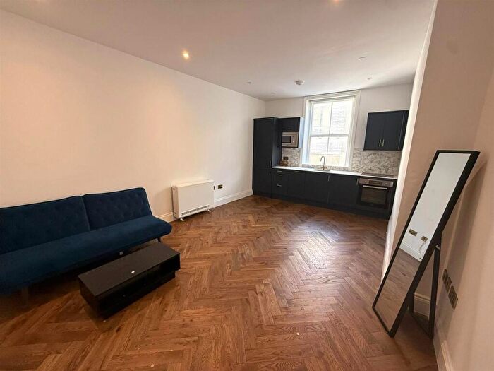 1 Bedroom Apartment To Rent In Clarence Yard, Brighton, BN1