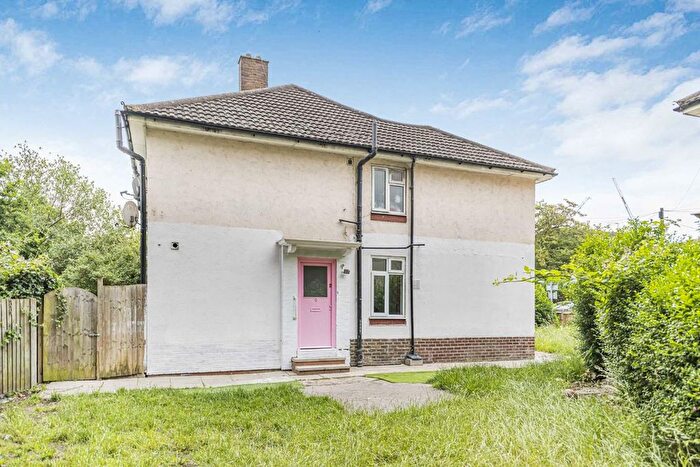 3 Bedroom Maisonette To Rent In Conway Grove, Acton, W3