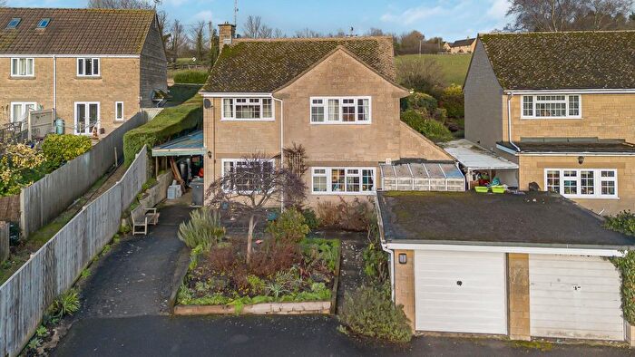 4 Bedroom Link Detached House For Sale In Meadow View, Baunton, Cirencester, Gloucestershire, GL7