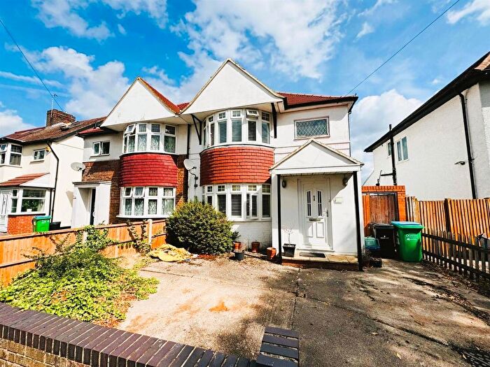3 Bedroom Semi Detached House For Sale In Nelson Road, Twickenham, TW2