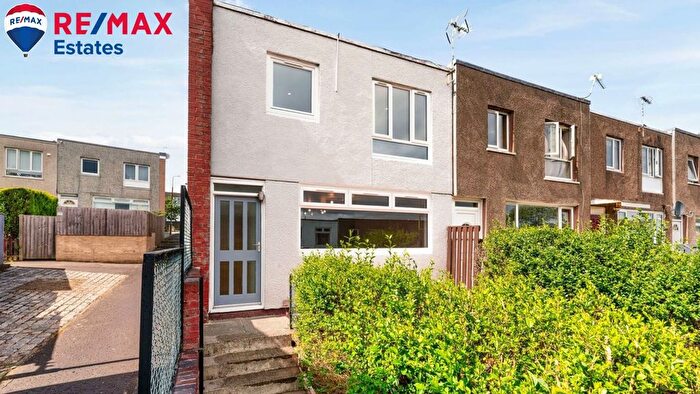 3 Bedroom End Of Terrace House For Sale In Carledubs Crescent, Uphall, EH52