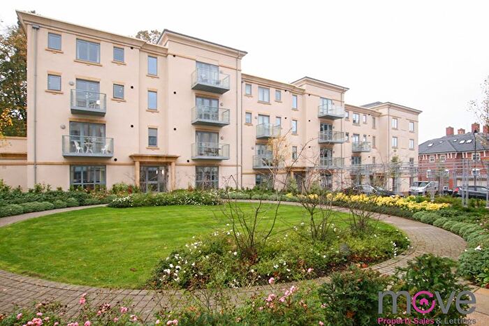 2 Bedroom Flat To Rent In Humphris Place, Cheltenham, GL53