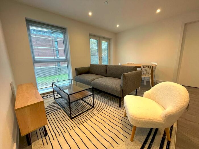 2 Bedroom Flat To Rent In Willow Road, Leeds, LS4